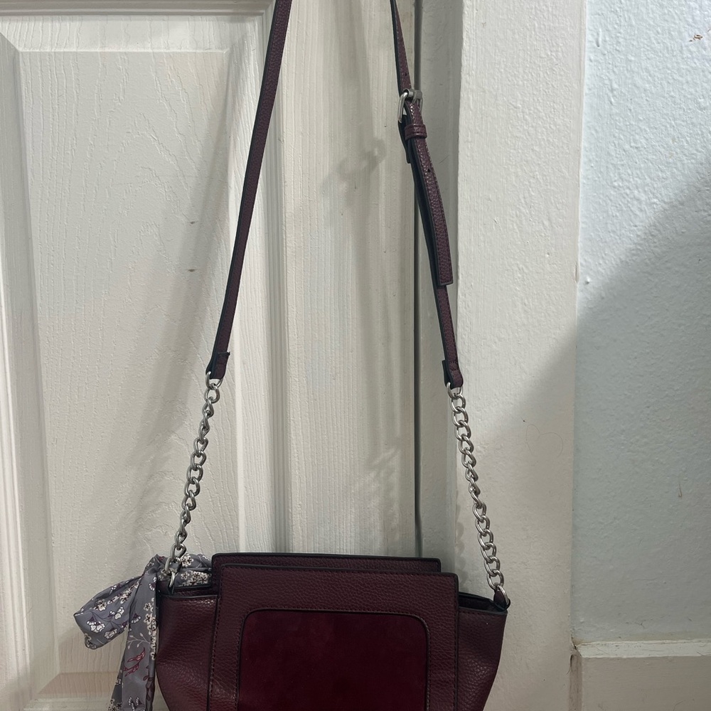 Steve Madden Burgundy Shoulder Bag with Chain Strap - Picture 4 of 6